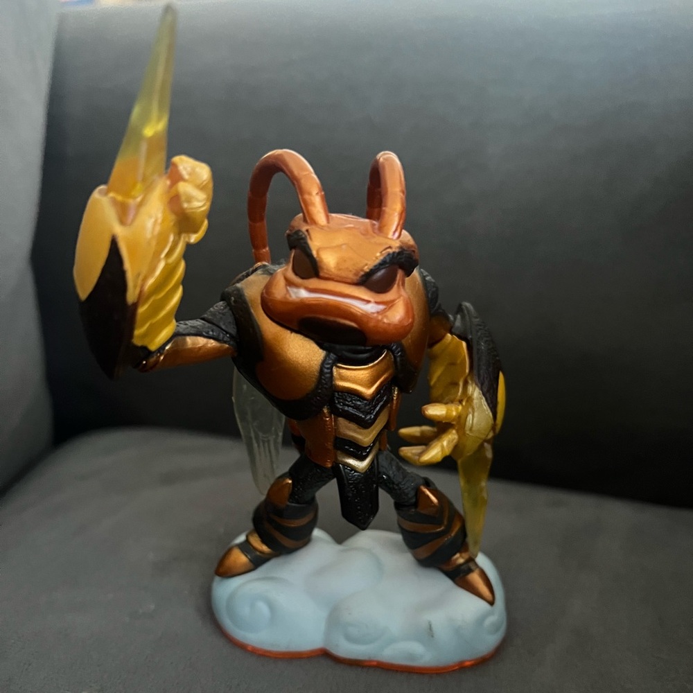 Activision Skylander Giants Swarm figure